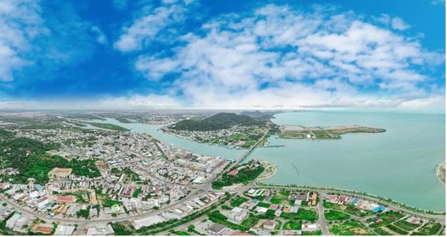 Thành phố biển Hà Tiên nhìn từ trên cao.