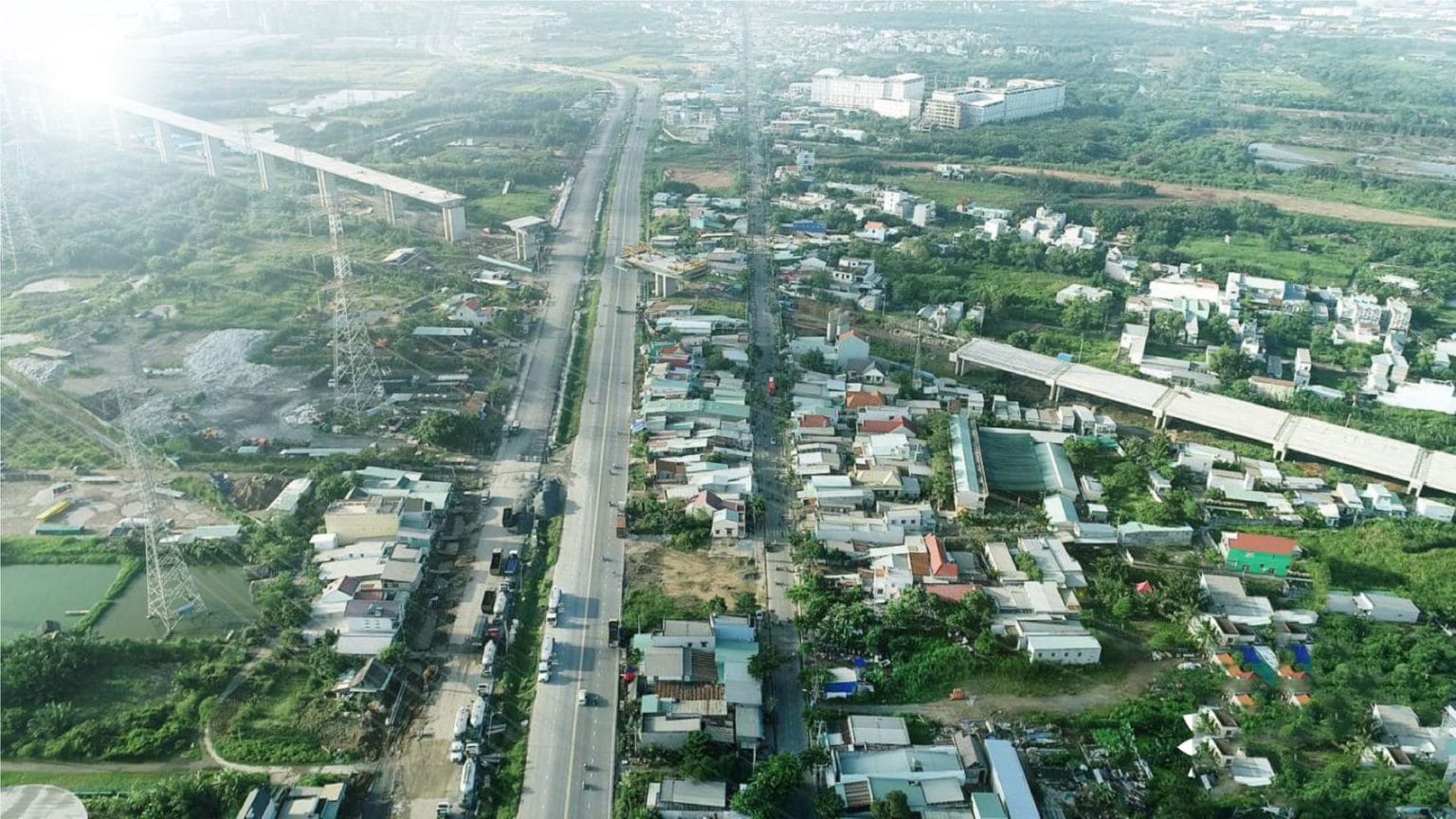Hình ảnh thực tế khúc giao lộ Nguyễn Hữu Thọ & Cao tốc Bến Lức – Long Thành