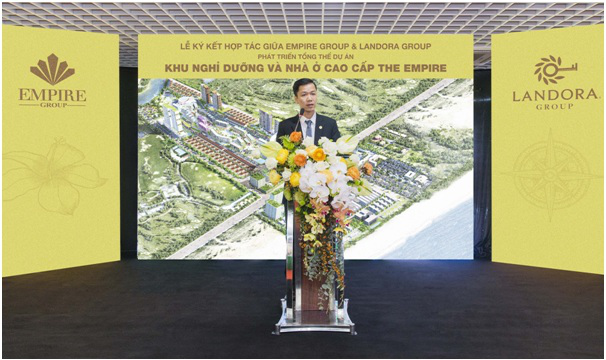 Ông Nguyễn Mạnh Hà - Chủ tịch Tập đoàn Landora Group phát biểu tại buổi lễ ký kết.