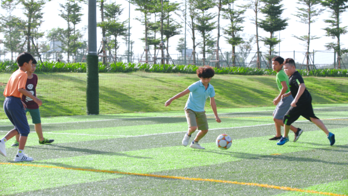 Nhiều sân chơi cho trẻ em vận động thể chất đã đưa vào sử dụng tại Central Park 25 ha. Ảnh: Tập đoàn Nam Long