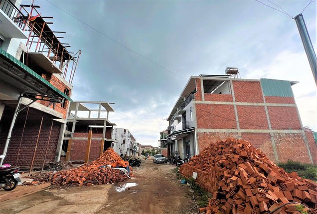     Chậm tiến độ, bán nhà không có điều kiện, dự án nhà ở xã hội Đắk Nông bị 