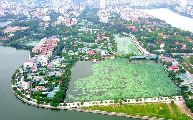     Hà Nội yêu cầu không xem xét điều chỉnh quy hoạch để giảm diện tích cây xanh, ao hồ - Ảnh 2.