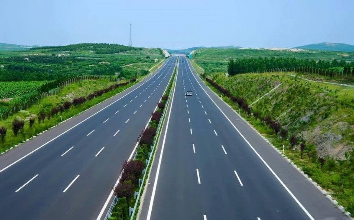 Campuchia thông qua thỏa thuận khung về xây dựng đường cao tốc nối với Việt Nam - Ảnh 1.