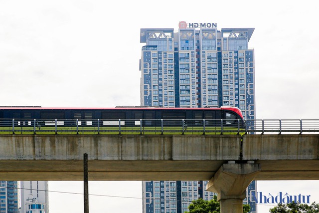 8 đoàn tàu metro Nhổn - ga Hà Nội chạy thử trong môi trường hạn chế - Ảnh 6.