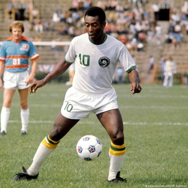 Thương tiếc Vua bóng đá: Nhìn lại 12 khoảnh khắc đời thường của Pele - Ảnh 6.