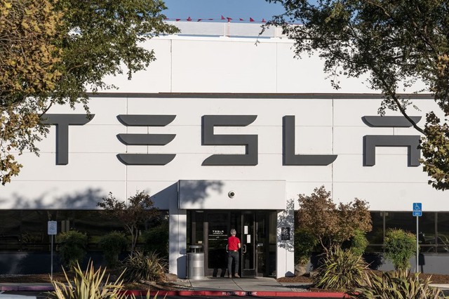 Bức thư cuối năm của Elon Musk gửi nhân viên Tesla: Đừng bận tâm đến thị trường, Tesla sẽ trở thành công ty giá trị nhất hành tinh!  - Ảnh 1 .