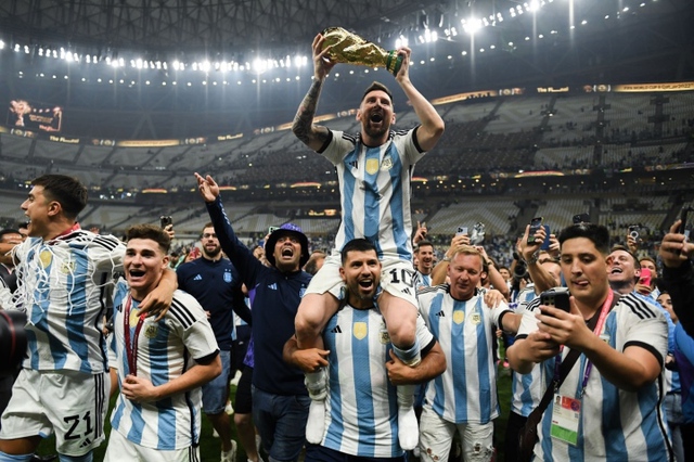 Vô địch World Cup 2022, Argentina nhận ngay 1,2 nghìn tỷ đồng tiền thưởng - Ảnh 1.