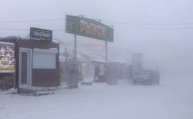 Thành phố Nga đóng băng vì nhiệt độ -50 độ C - Ảnh 2.