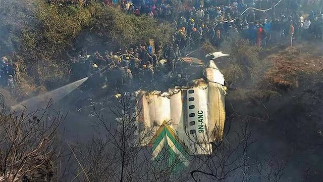 Máy bay Nepal nghiêng 90 độ trước khi rơi khiến 72 người và nhân chứng thiệt mạng - Ảnh 2.