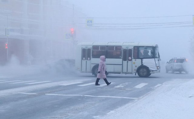 Thành phố Nga đóng băng vì nhiệt độ -50 độ C - Ảnh 1.