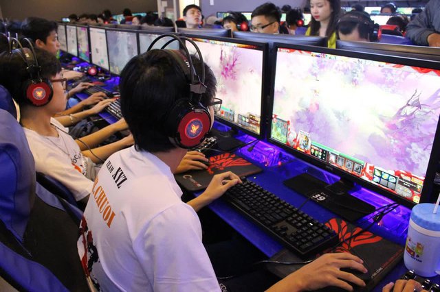 Cứ 10 người Việt thì có 2 người chơi game Esports - Ảnh 1.