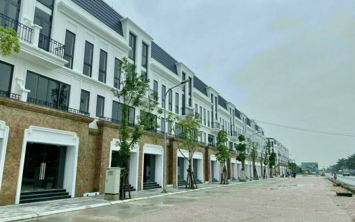 Giao dịch trầm lắng, giá nhà đất Hà Nội vẫn chạm ngưỡng 195 triệu đồng/m2