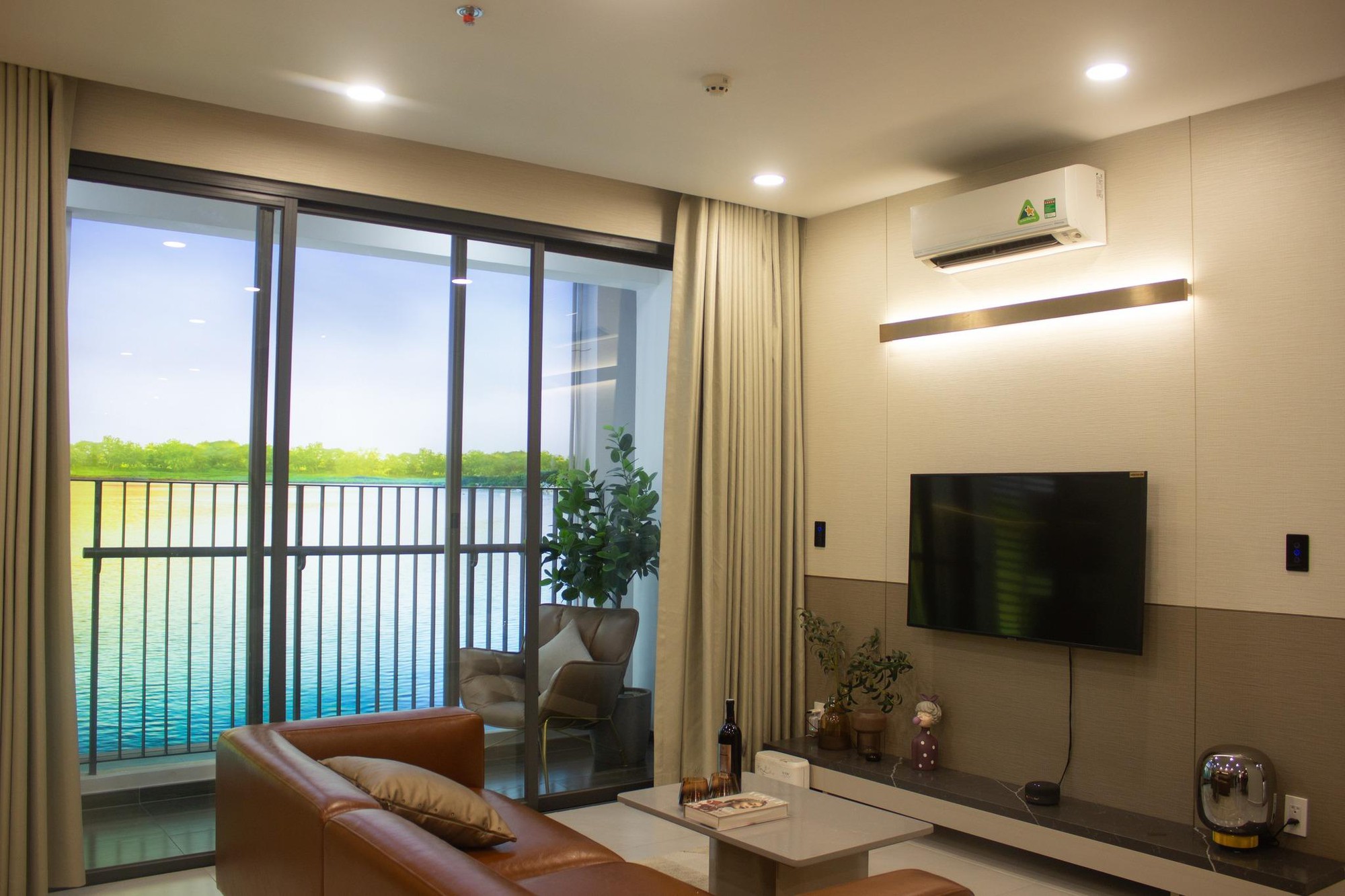 FPT Smart Home bao phủ toàn bộ căn hộ The Hybrid Thủ Đức - Ảnh 2