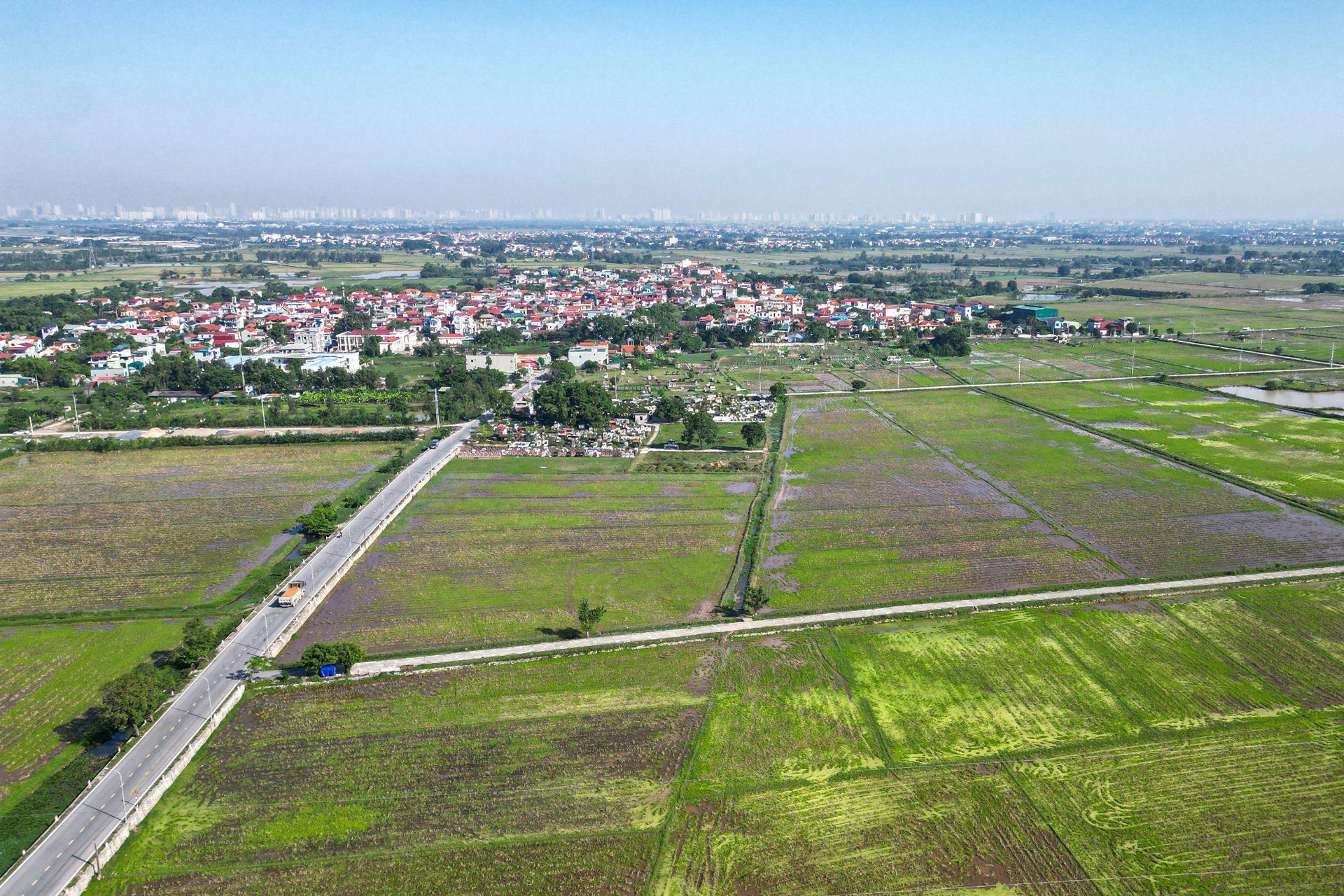 Toàn cảnh khu vực đề xuất xây sân bay thứ 2 ở Hà Nội - Ảnh 9.