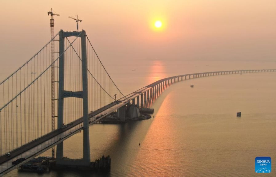 Trung Quốc hoàn thành đường hầm cao tốc xuyên biển, tiến gần hoàn thành dự án lớn 1 đường hầm, 2 cầu, 2 đảo nhân tạo với thách thức hàng đầu thế giới - Ảnh 4