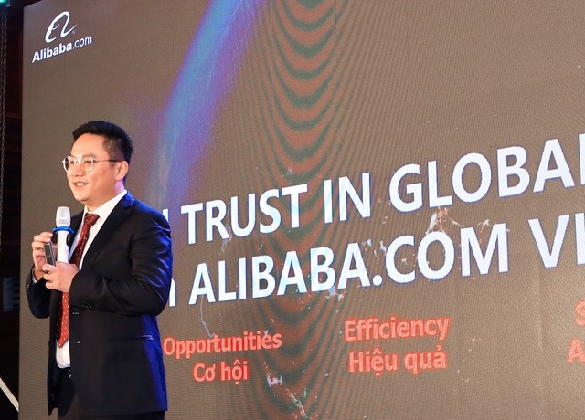 Sếp Alibaba Việt Nam: Người Việt mua sắm trên Alibaba tăng trưởng 55%, kinh tế suy thoái là cơ hội để thương mại điện tử phát triển bùng nổ!  - Ảnh 1.