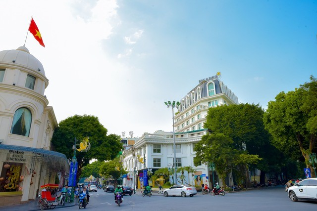 2 con phố Việt có giá thuê đắt nhất thế giới: Tràn đầy thời trang cao cấp, khách sạn 5 sao... - Ảnh 9.