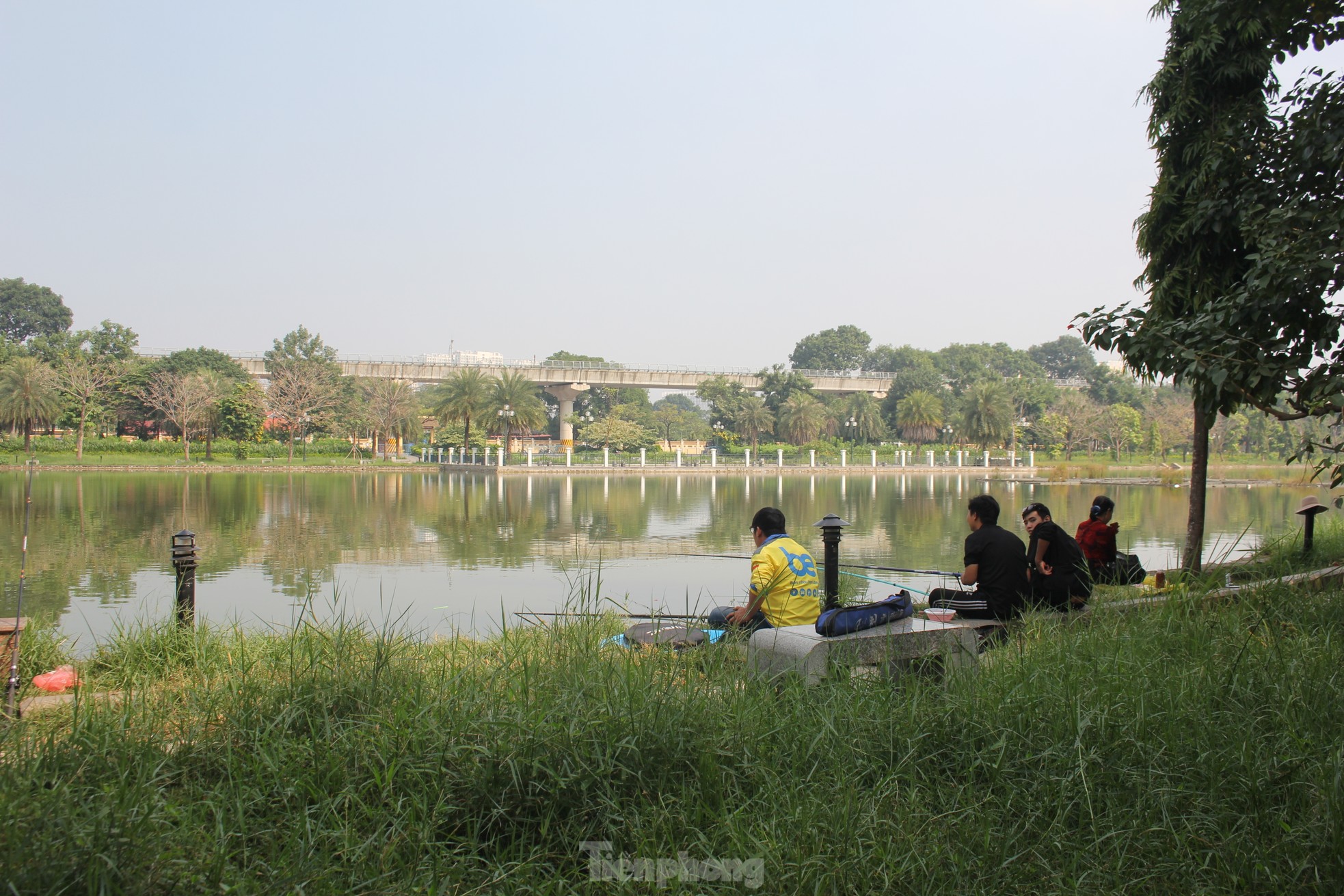 Công viên xấu trị giá hàng trăm tỷ nằm giữa hai quận ở Hà Nội - Ảnh 20