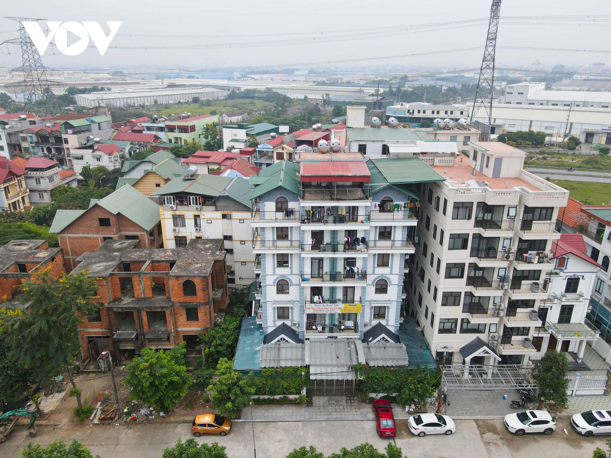 Hàng loạt biệt thự ở khu đô thị Hoàn Sơn, Bắc Ninh bị biến thành căn hộ mini cho thuê - Ảnh 3