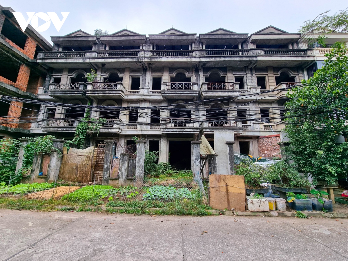 Hàng loạt biệt thự ở khu đô thị Hoàn Sơn, Bắc Ninh bị biến thành căn hộ mini cho thuê - Ảnh 9